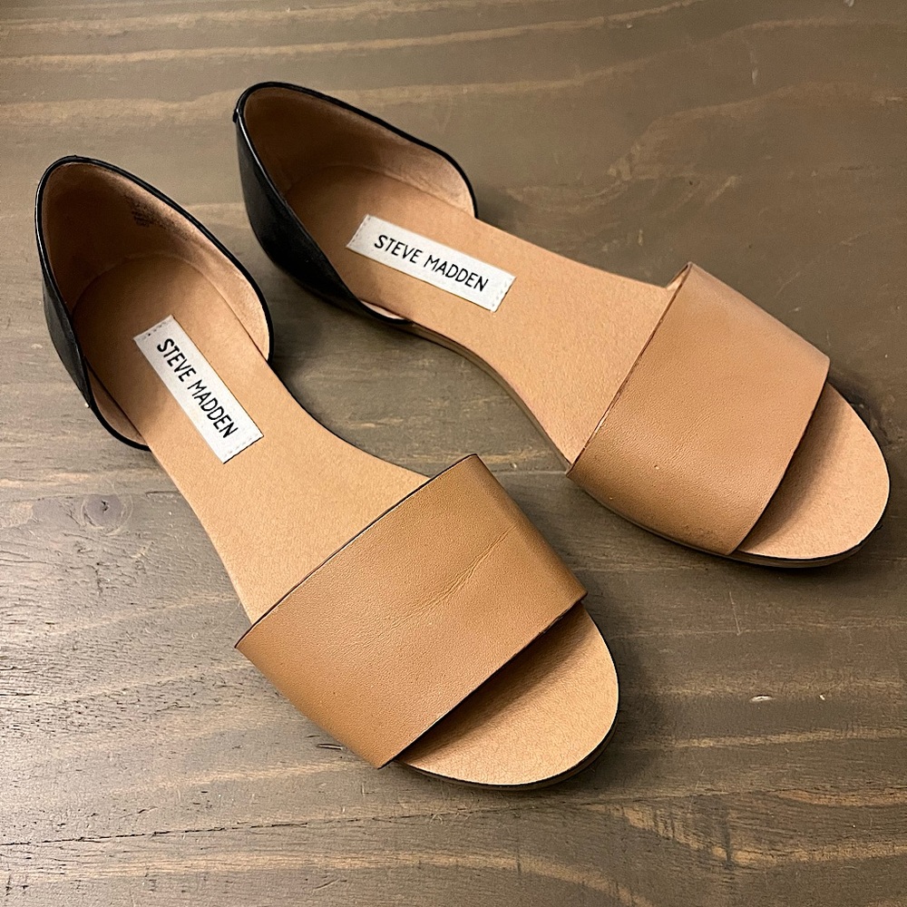 STEVE MADDEN SANDALS